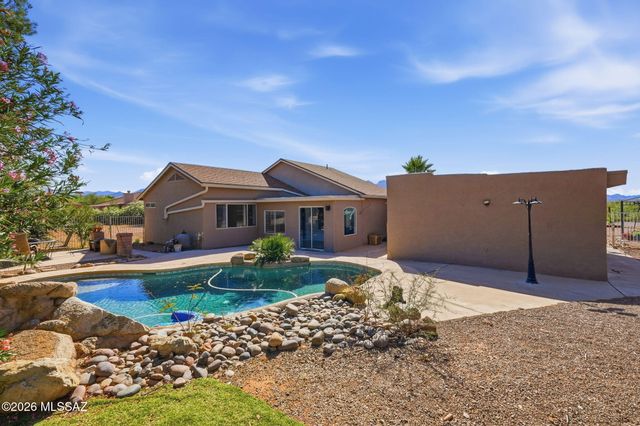 91 Circulo Cortez, Rio Rico, AZ 85648
