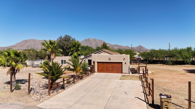 91 Circulo Cortez, Rio Rico, AZ 85648