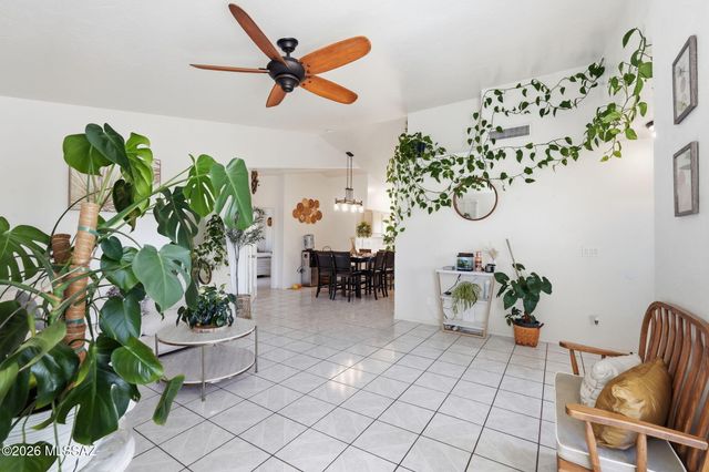 91 Circulo Cortez, Rio Rico, AZ 85648