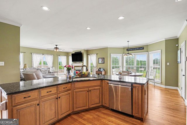 670 S 6th Extension Street, Milner, GA 30257