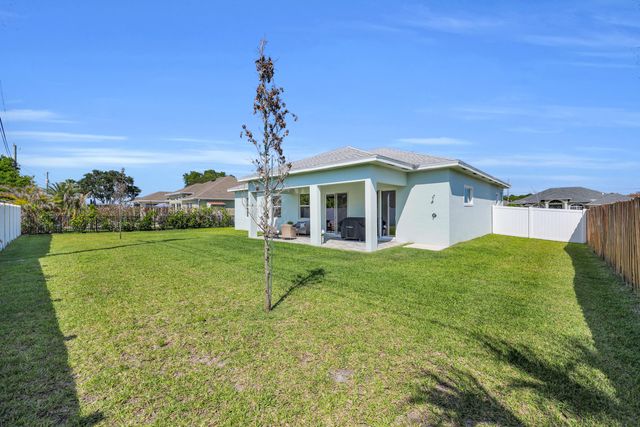1950 SW Glendale Street, Port St. Lucie, Port St Lucie, FL 34987