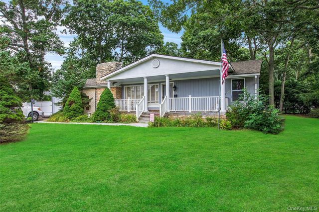 170 Division Avenue, Blue Point, NY 11715