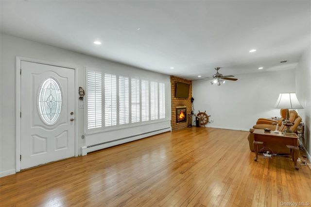 170 Division Avenue, Blue Point, NY 11715