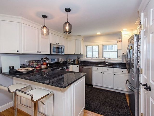 281 Brookline St 1, Cambridge, MA 02139