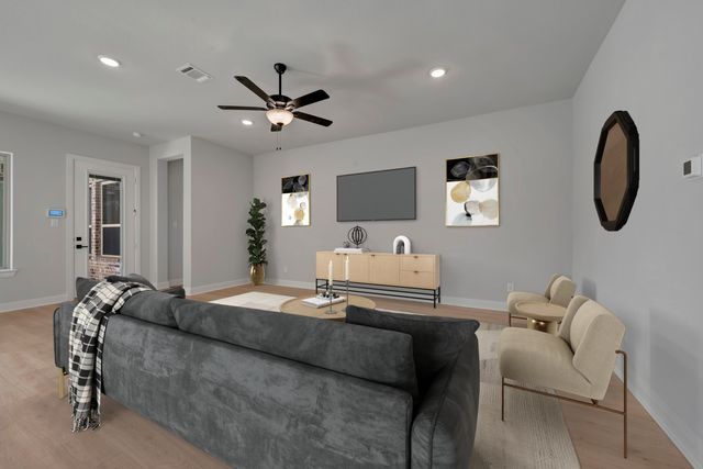 2076 Spotted Fawn Drive, Arlington, TX 76005