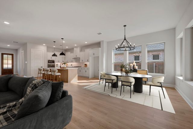 2076 Spotted Fawn Drive, Arlington, TX 76005