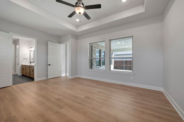 2076 Spotted Fawn Drive, Arlington, TX 76005