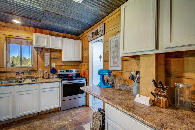 429 County Road 4736, Cumby, TX 75433