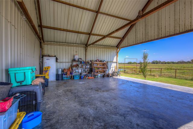 429 County Road 4736, Cumby, TX 75433