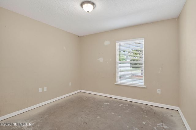 2438 TYSON LAKE Drive, Jacksonville, FL 32221