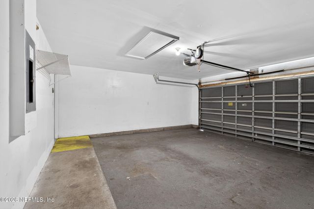 2438 TYSON LAKE Drive, Jacksonville, FL 32221