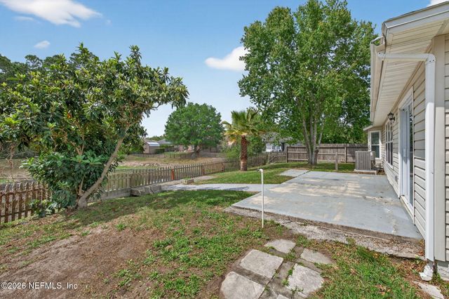 2438 TYSON LAKE Drive, Jacksonville, FL 32221