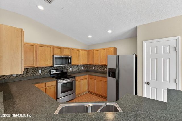 2438 TYSON LAKE Drive, Jacksonville, FL 32221