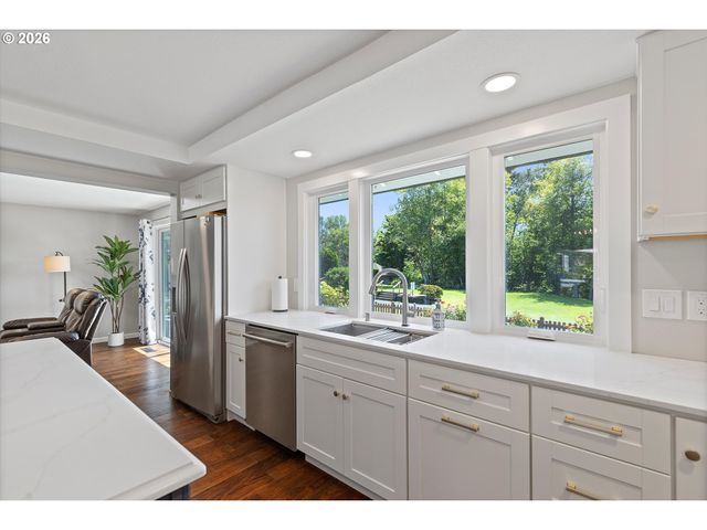 15701 Se 34TH Cir, Vancouver, WA 98683