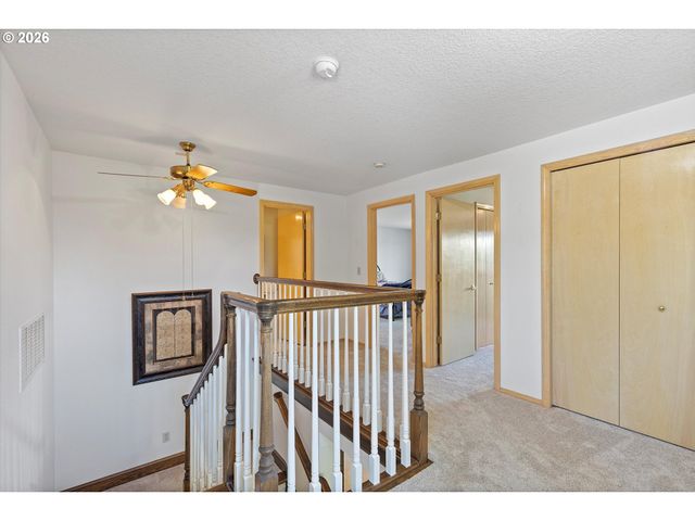 15701 Se 34TH Cir, Vancouver, WA 98683