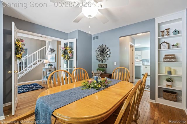 4709 Greenview Court, Commerce Charter Township, MI 48382