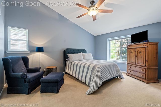 4709 Greenview Court, Commerce Charter Township, MI 48382