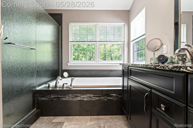 4709 Greenview Court, Commerce Charter Township, MI 48382