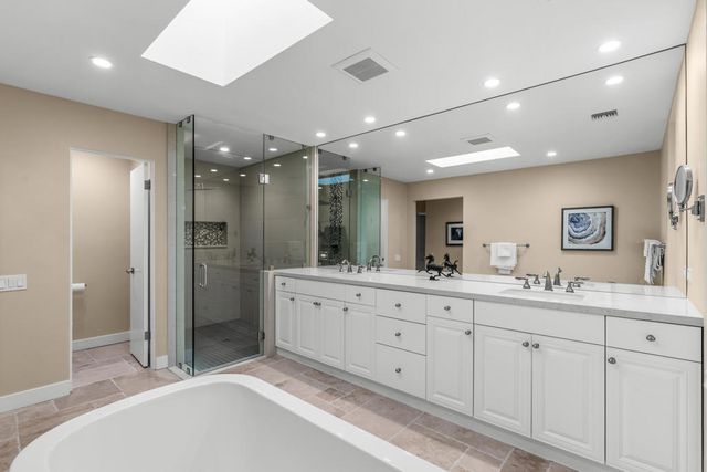 132 Columbia Drive, Rancho Mirage, CA 92270