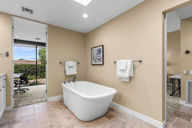 132 Columbia Drive, Rancho Mirage, CA 92270