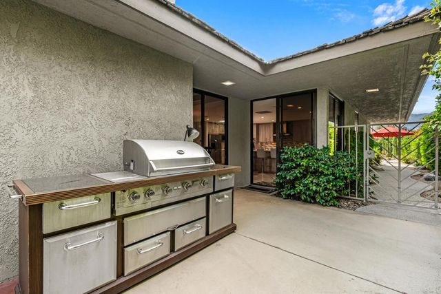 132 Columbia Drive, Rancho Mirage, CA 92270