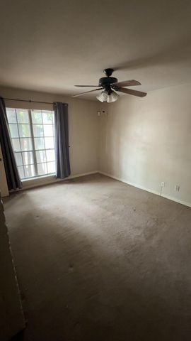 3402 Timmons Lane 8, Houston, TX 77027
