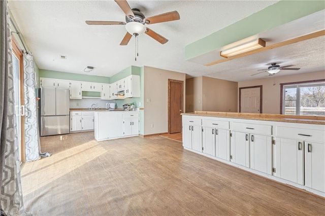 4152 Hickory Fork RD, Gloucester, VA 23061