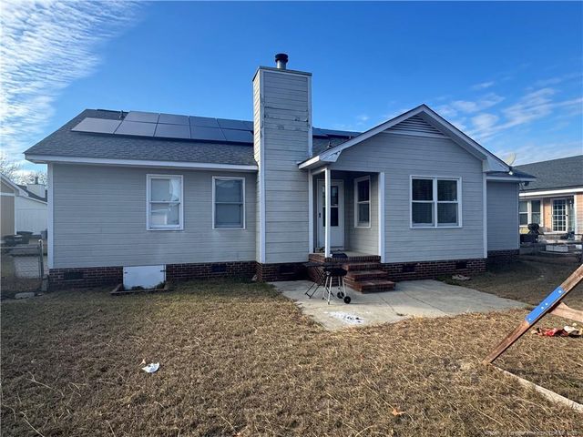 805 Windingwood Place, Hope Mills, NC 28348