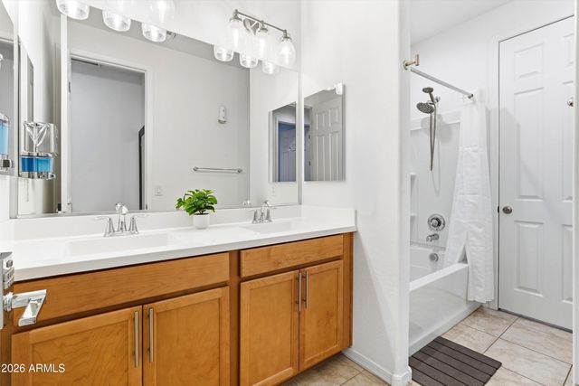 5214 N 90TH Drive, Glendale, AZ 85305