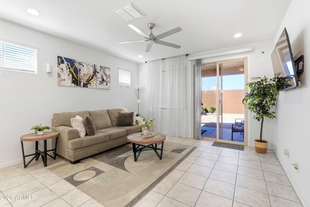 5214 N 90TH Drive, Glendale, AZ 85305