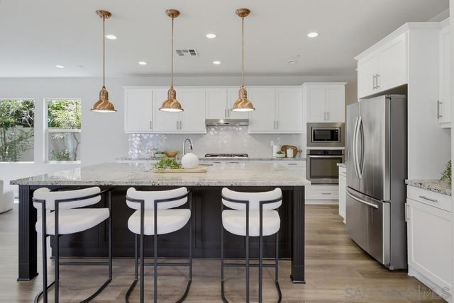 21840 Deer Grass Drive, Escondido, CA 92029