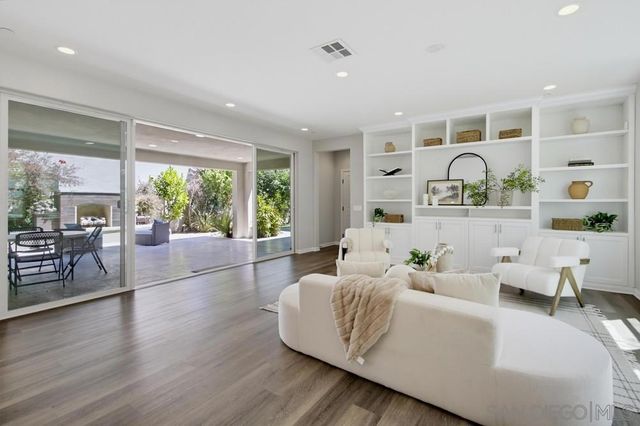 21840 Deer Grass Drive, Escondido, CA 92029