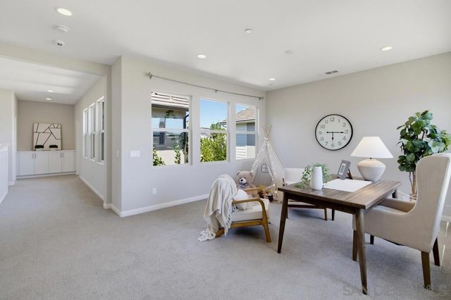 21840 Deer Grass Drive, Escondido, CA 92029