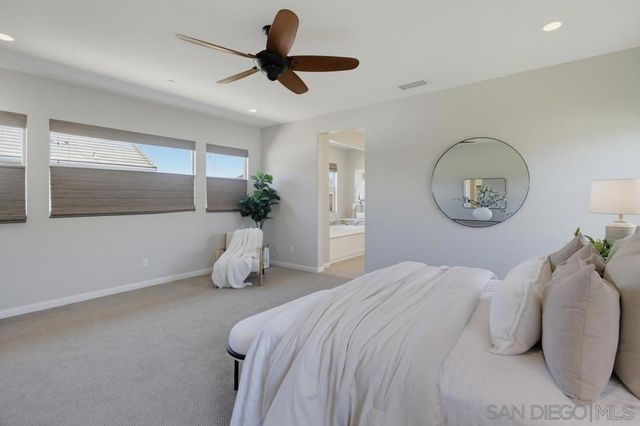 21840 Deer Grass Drive, Escondido, CA 92029