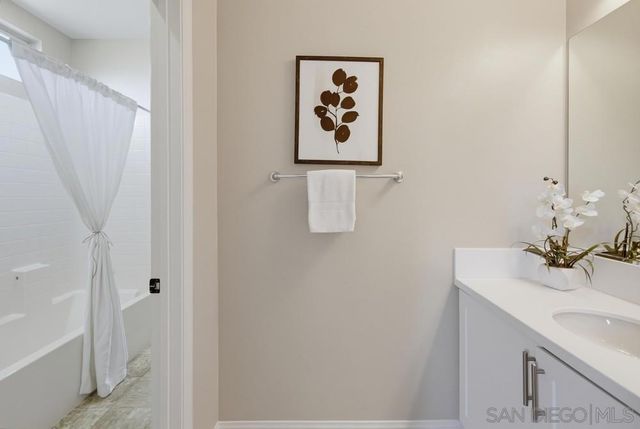 21840 Deer Grass Drive, Escondido, CA 92029