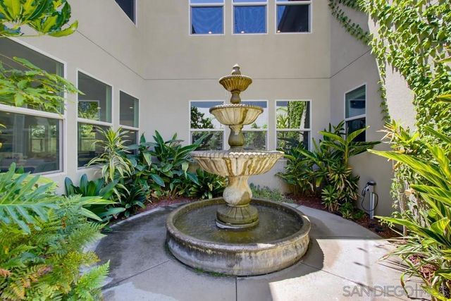 21840 Deer Grass Drive, Escondido, CA 92029