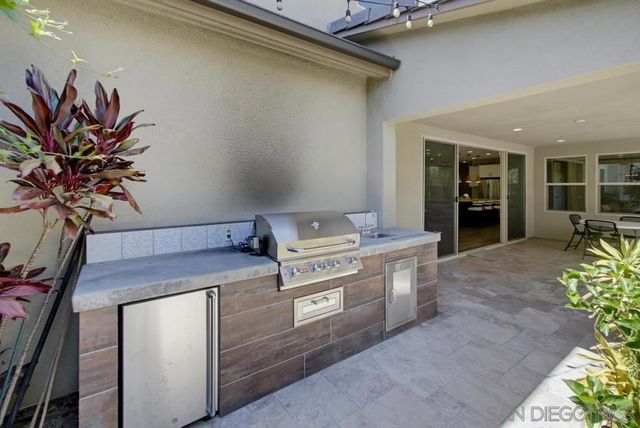 21840 Deer Grass Drive, Escondido, CA 92029