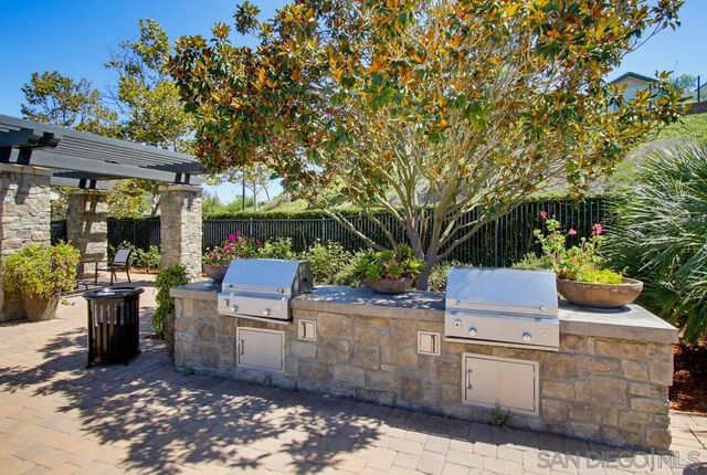 21840 Deer Grass Drive, Escondido, CA 92029