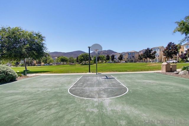 21840 Deer Grass Drive, Escondido, CA 92029