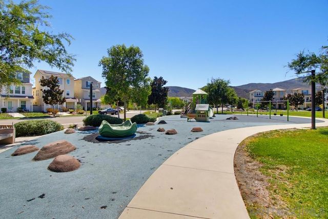 21840 Deer Grass Drive, Escondido, CA 92029