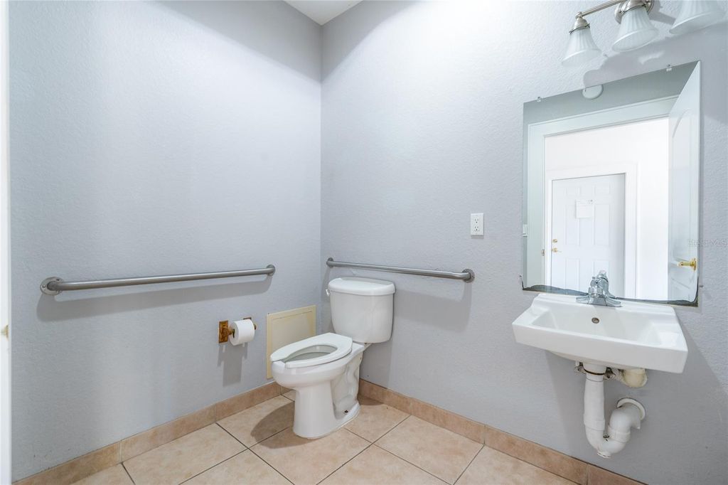 Image 13 of property listing at 104 N PINE STREET, New Smyrna Beach, FL 32169