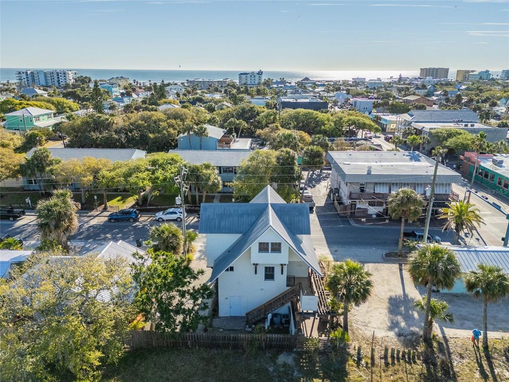 Image 33 of property listing at 104 N PINE STREET, New Smyrna Beach, FL 32169