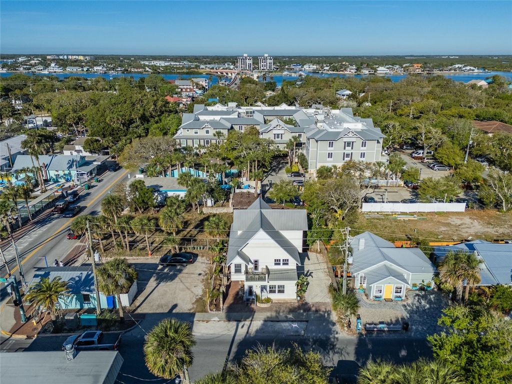 Image 34 of property listing at 104 N PINE STREET, New Smyrna Beach, FL 32169