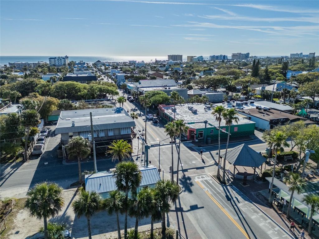 Image 35 of property listing at 104 N PINE STREET, New Smyrna Beach, FL 32169