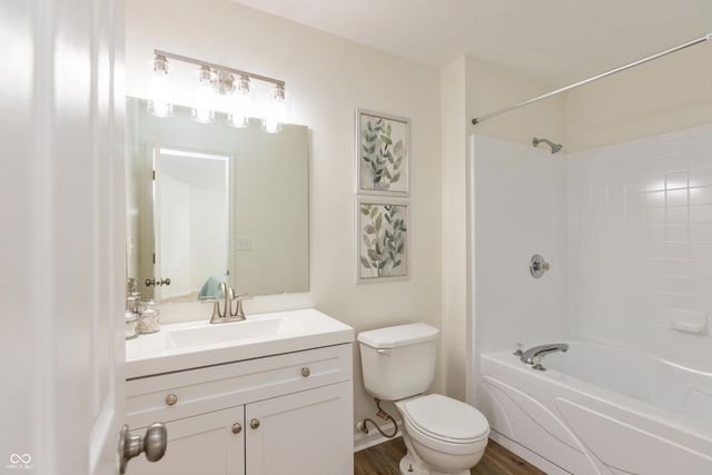 10511 Wintergreen Way, Indianapolis, IN 46234