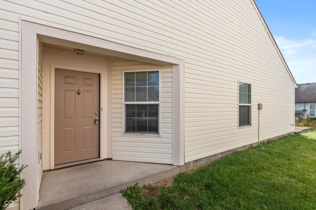 10511 Wintergreen Way, Indianapolis, IN 46234