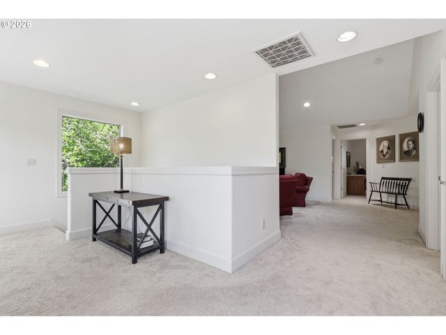 8595 Sw LADY APPLE Ln, Tigard, OR 97224