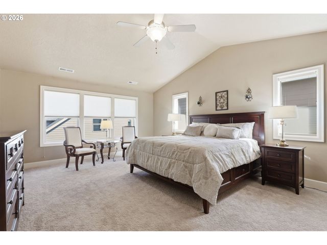 8595 Sw LADY APPLE Ln, Tigard, OR 97224