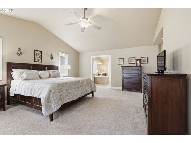 8595 Sw LADY APPLE Ln, Tigard, OR 97224