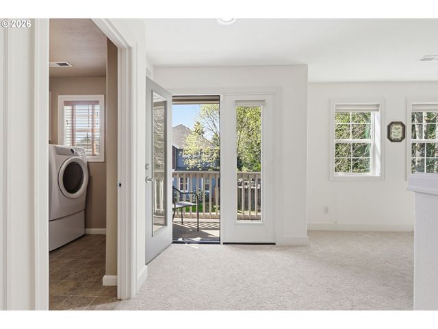 8595 Sw LADY APPLE Ln, Tigard, OR 97224